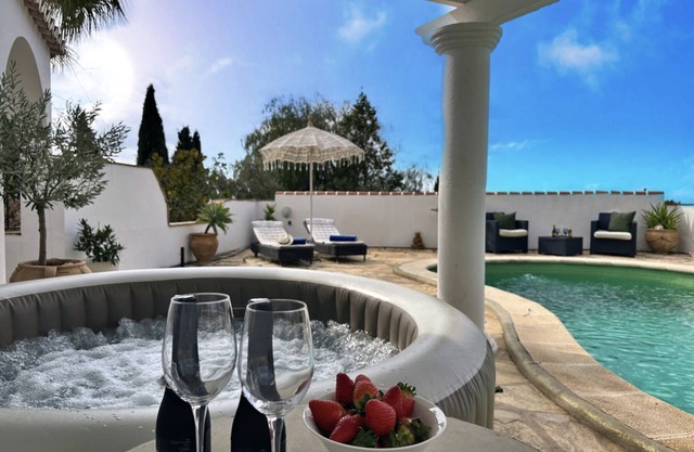 Casa Rural Cómpeta Piscina Barbacoa y Vista
