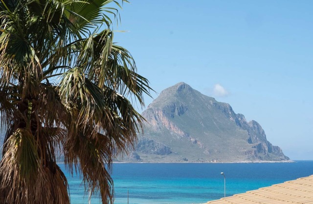 Casa Sally with sea view in Macari