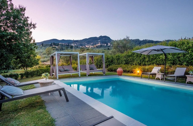 Casa Santo, a sweet country apartment with pool on the hills of Lucca
