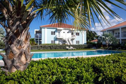Casa4Rositas - Luxe Penthouse next to Blue Bay Golf & Beach!