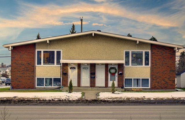 Casablanca Vibe★King Bed★Close to Whyte Ave and Uof A ★Smart Home★Free Parking