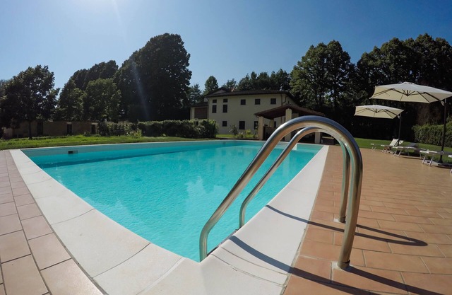 CASALE LA FATA, FAUNA, comfortable apartment in Casale Toscano with swimming pool