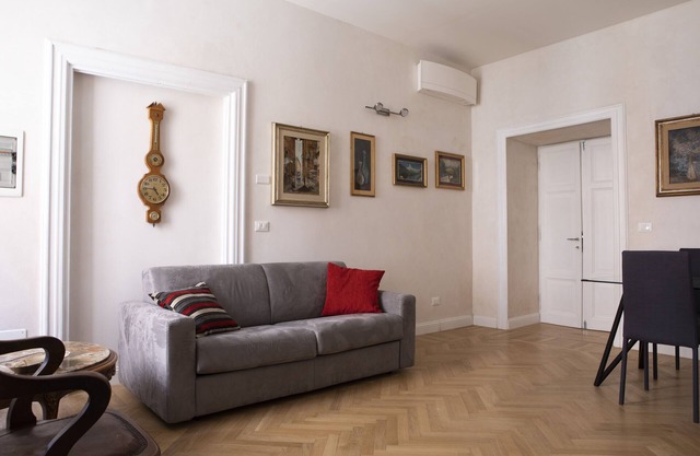 CasaLeone (Salario/Parioli suite, for 4, free wifi)