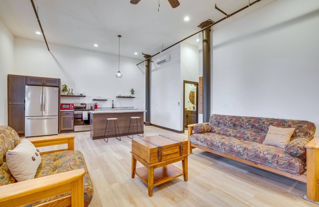 Cashton Studio Apartment: Steps to Downtown!