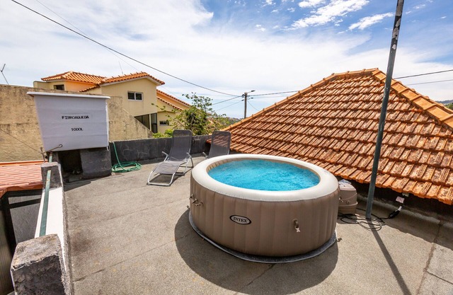 Casinha da Achada by Atlantic Holiday