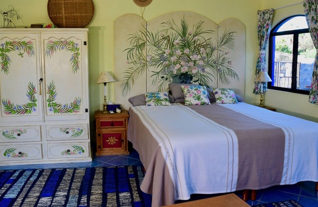 Casita La Pajarita- Beautiful Casita Little Bird, located near a wonderful beach