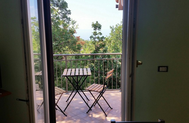 Casolare Nappi-Ignacchiti: apartment with terrace overlooking the sea