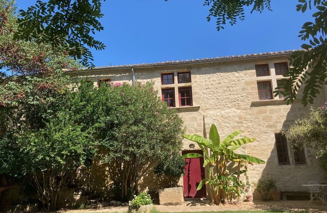 Castelnau Nature et Sports, 5 bedrooms for 11.