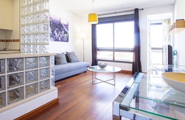 CASTELLANA PARKING 1 BEDROOM - 01
