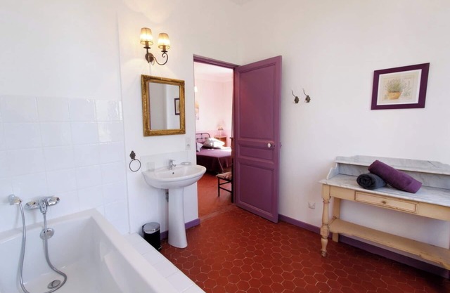 Castle for 12 persons with pool