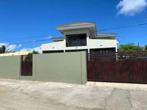Cataleya Apartments Near Airport