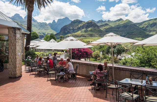 Cathedral Peak Hotel