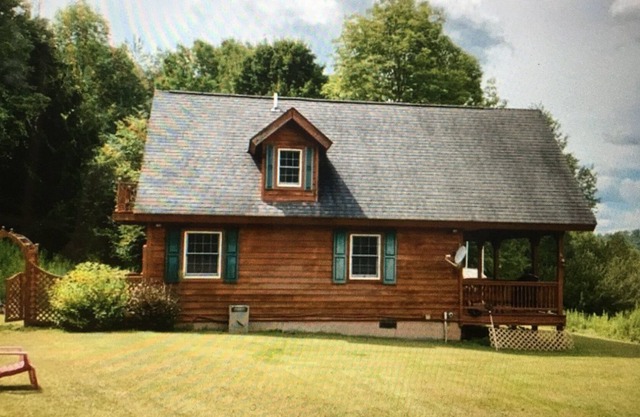Catskill BoHo 2 Bedroom 2Bath Chalet 20 minutes from Baseball camp