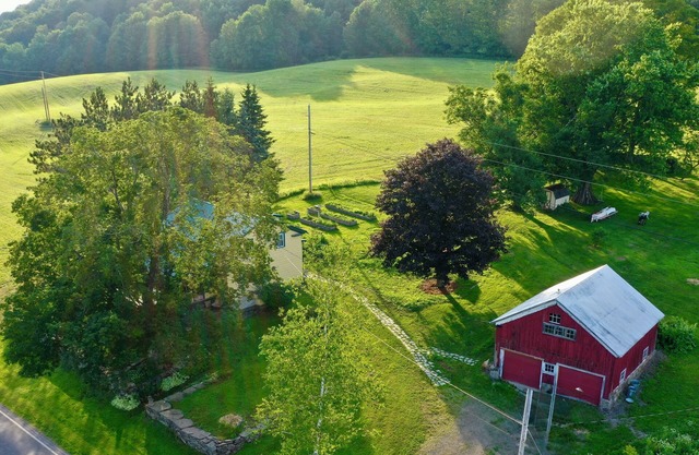 Catskills Escape - Foliage + Mountain Views