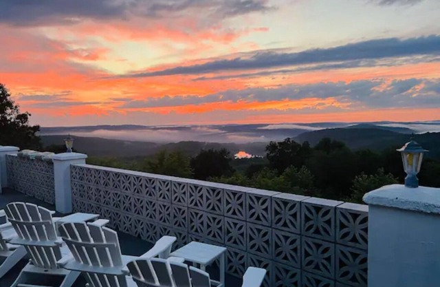 Catskills Villa w/Indoor Pool, Sauna & Views