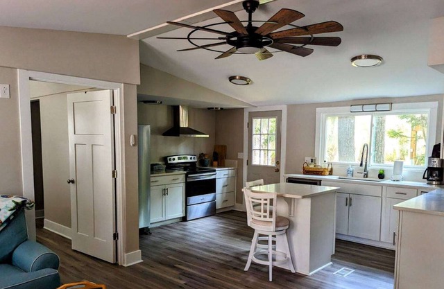 Causeway Cottage located on the South Causeway