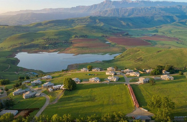 Cayley Mountain Resort