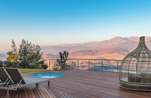 Cayley Mountain Resort