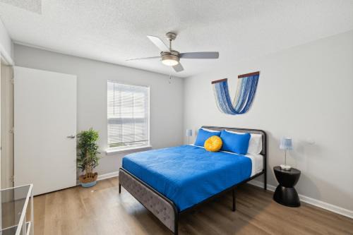 Cb 3504-103 Fayetteville Oasis I Modern, Comfy