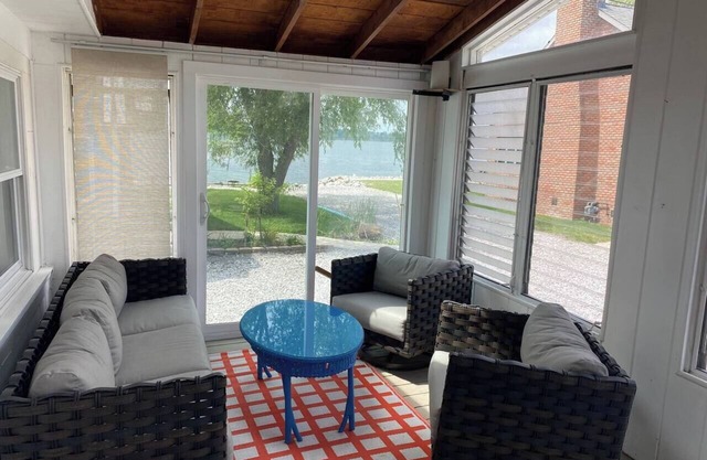 Cedar Point Road Cottage
