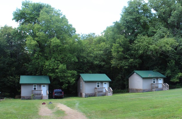 Cedar River Ranch Studio Cabin # 10 near beautiful Cedar River.