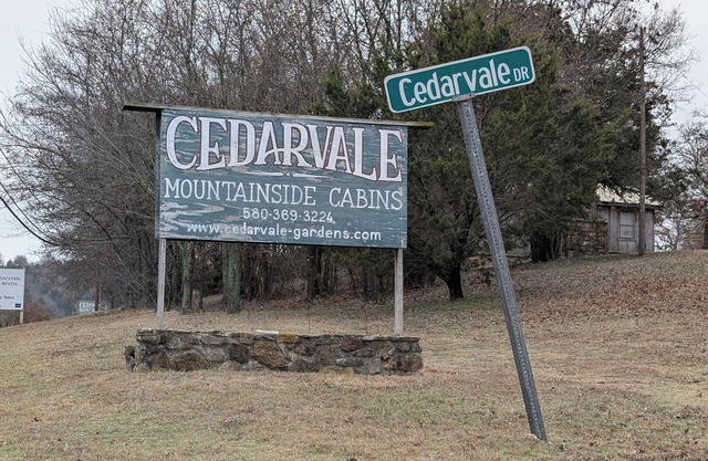 Cedarvale Cabins at Turner Falls