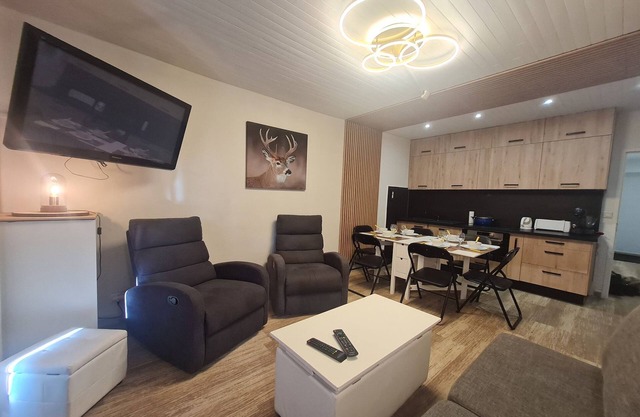 Central Apartment with Balcony