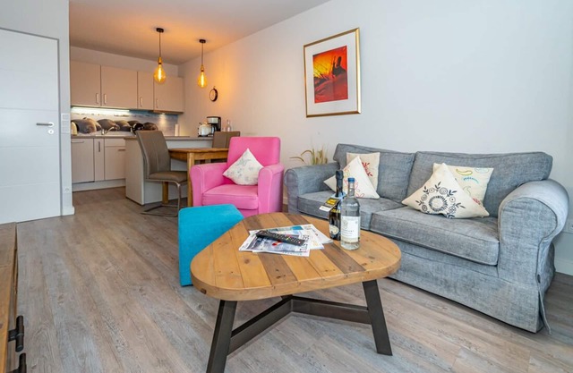 Central apartment for 2 persons with balcony - only 250 meters to the beach!