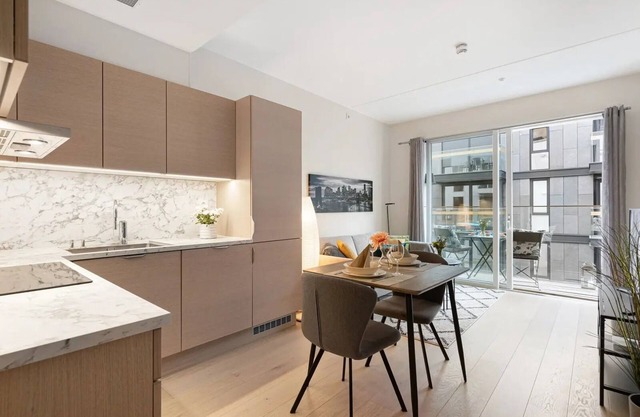 Central apartment with private balcony in Oslo