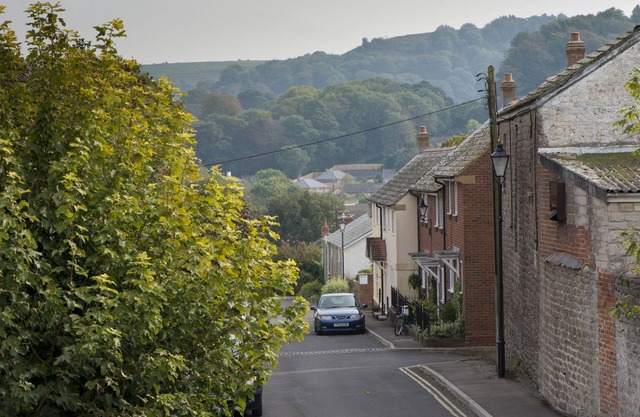 Central Bridport, quiet cottage formerly part of officer's barracks