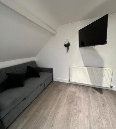 Central Hedon Modern Apartment