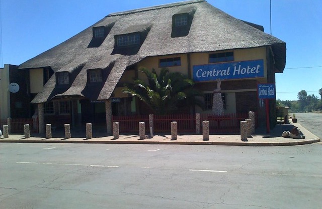 Central Hotel Warrenton