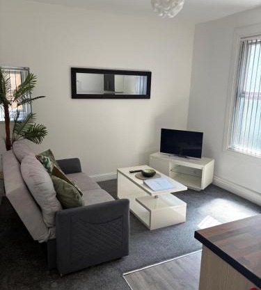 Central Location 1 Double Bedroom Apartment 7