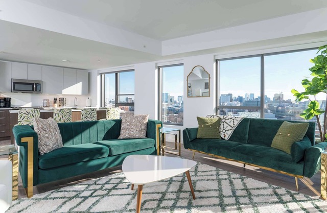 Central Square 2BR Penthouse near MIT & Harvard to Balance Life, Work Play Sleep