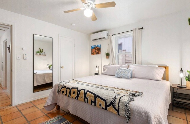 Central Tucson Gem | Short Drive to UofA & DT