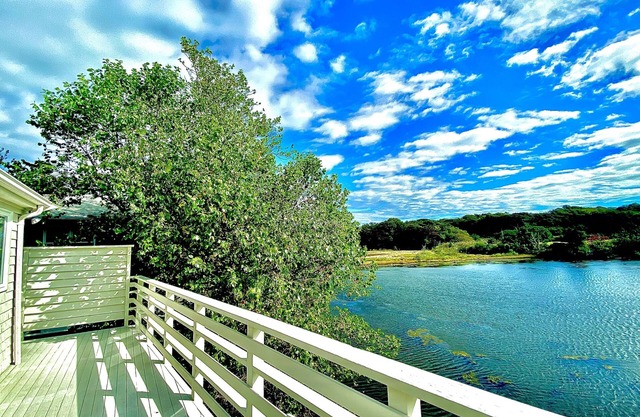 Central Woods Hole Village Waterfront: Sep and Oct At 20% Off!