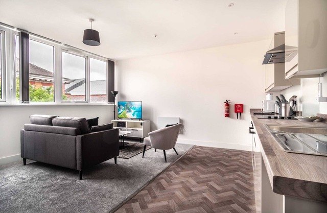 Central Wrexham Modern & Bright 1BED Apartment