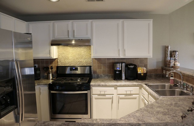 Centrally Located Modern Condo with luxury Steam Shower