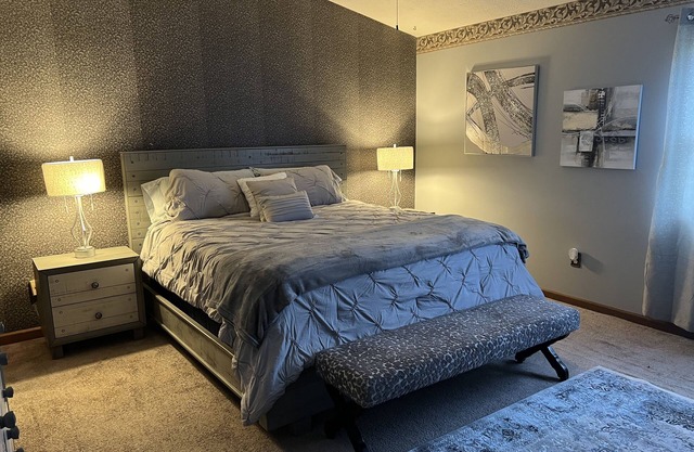 Centrally located to Atlanta’s attractions. Just minutes to Stone Mountain Park