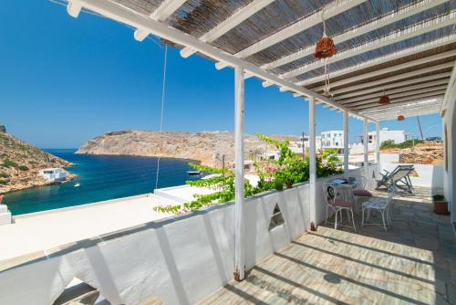 Ceramic Lempesis House