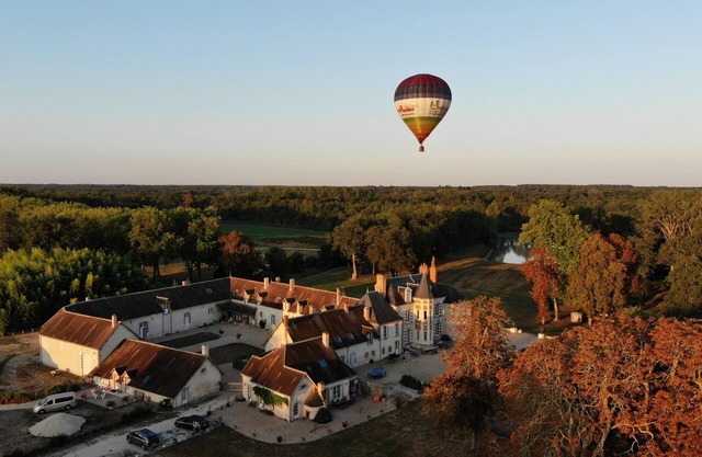 Château des Roches, SOLOGNE Chambord 40 mins- CENTER-val de Loire tennis pool