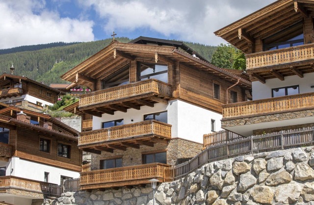 Chalet in Neukirchen near Ski Slope