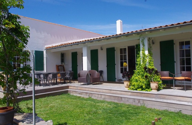 CHARMING, SPACIOUS and QUIET HOUSE 295 rue de la Digue - 17590 St Clément