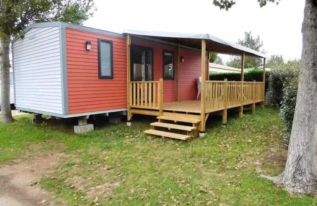 Chadotel Bahamas Beach * - C- Baltic mobile home 3 bedrooms 6 to 8 people - 6 people. included in the price