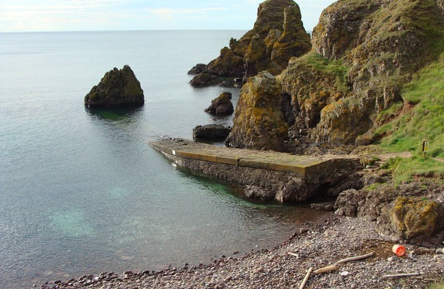 CHALDON, pet friendly, country holiday cottage in Coldingham