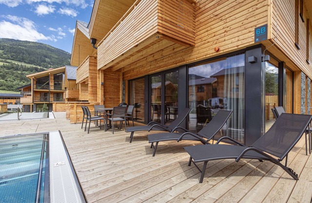 Chalet # 6b with sauna & pool