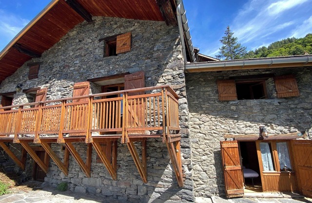 Chalet 14 Pers, Skis aux Pieds, vue Panoramique.