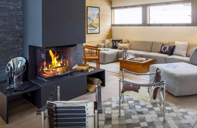 Chalet 1585 - Family stay for 8 with sauna and pool - OVO Network