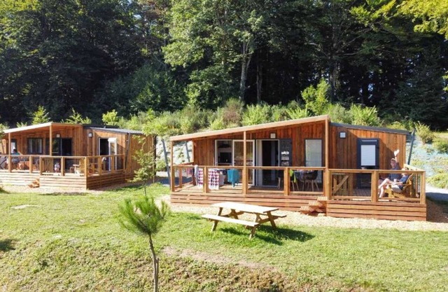 Chalet 3 étoiles - Piscine - efcfib