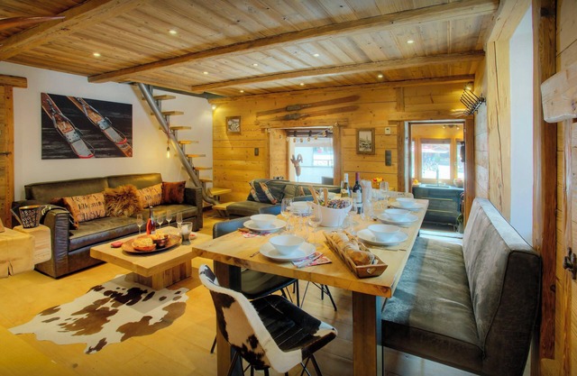Chalet Artedaz - traditional base for 8, open fire & cinema - OVO Network
